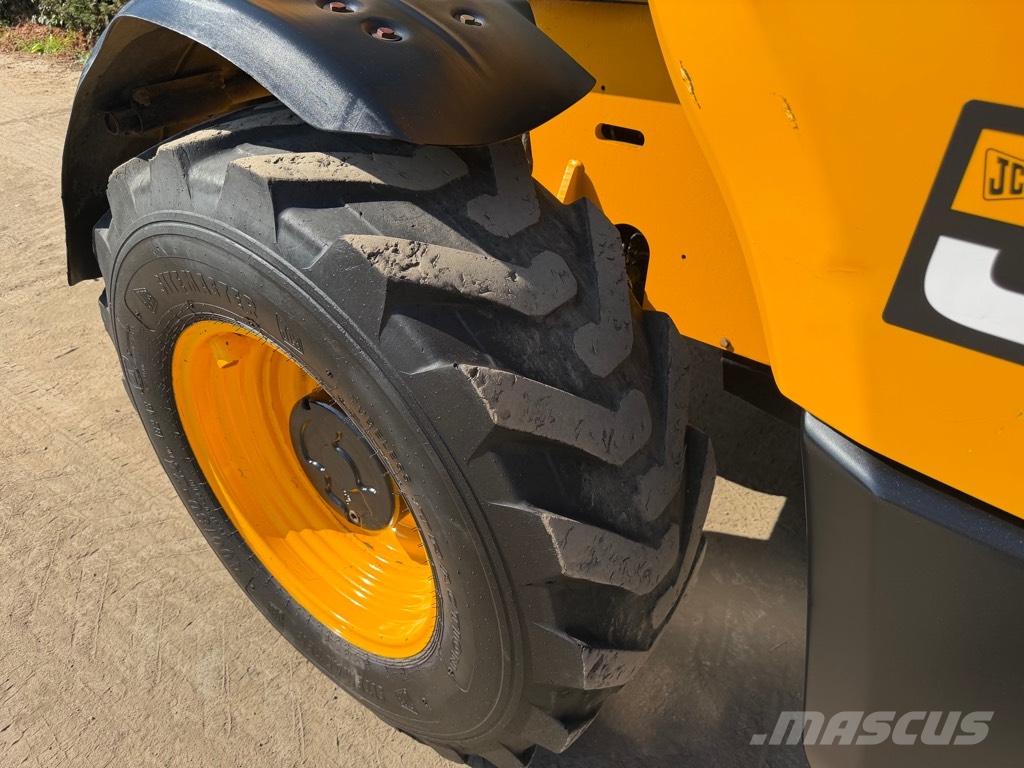 JCB 533-105 مناولات متداخلة
