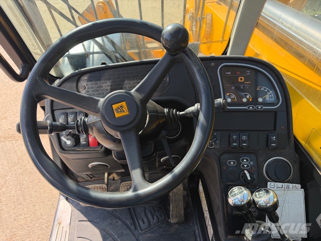 JCB 533-105 مناولات متداخلة