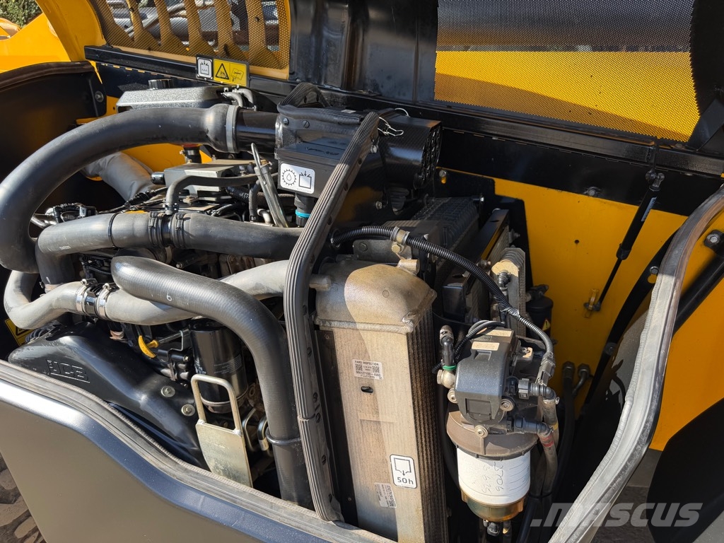 JCB 533-105 مناولات متداخلة