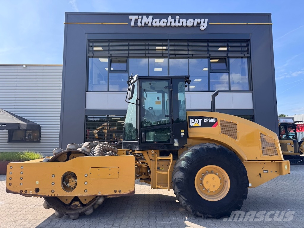 CAT CP68B Erdbauwalzen