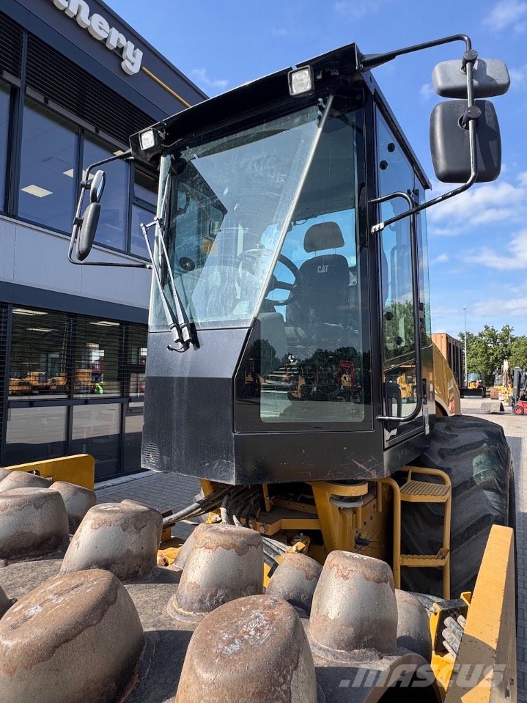 CAT CP68B Erdbauwalzen