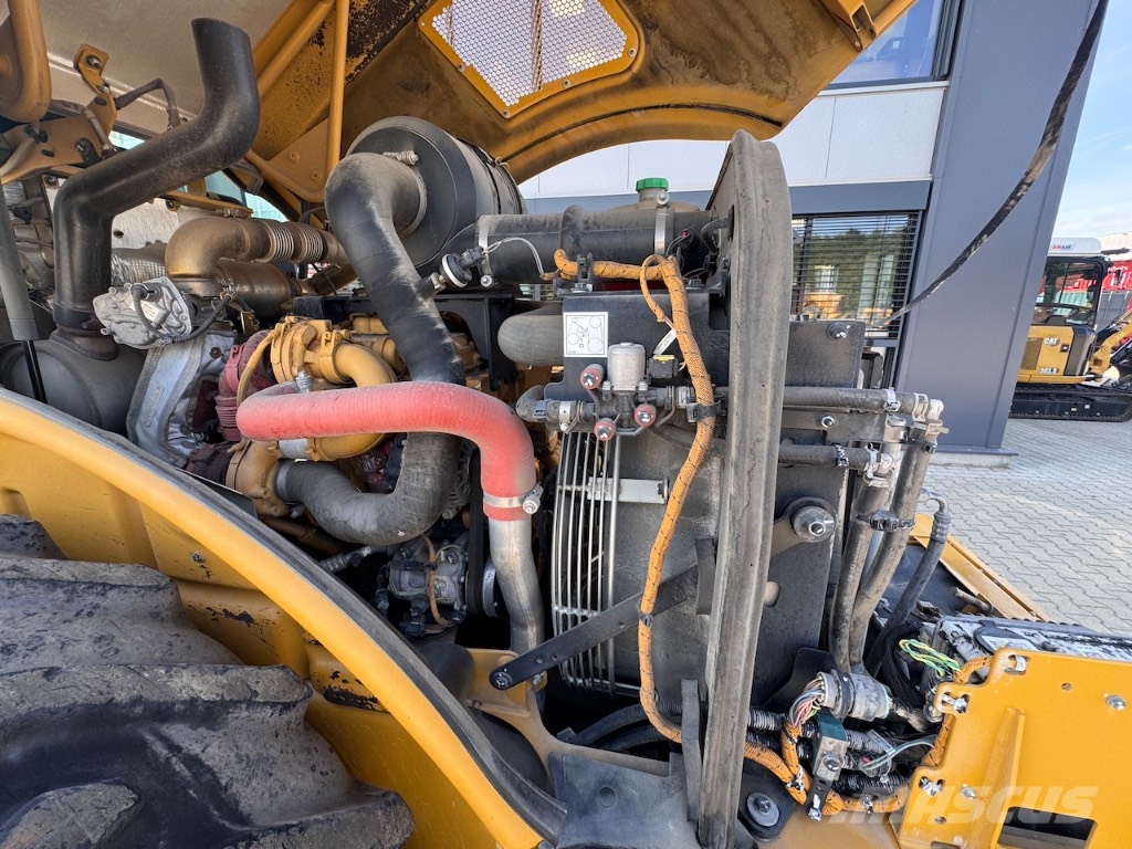 CAT CP68B Erdbauwalzen