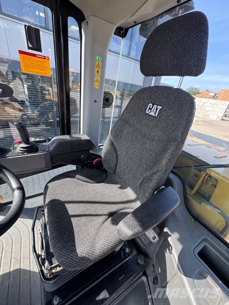 CAT CP68B Erdbauwalzen