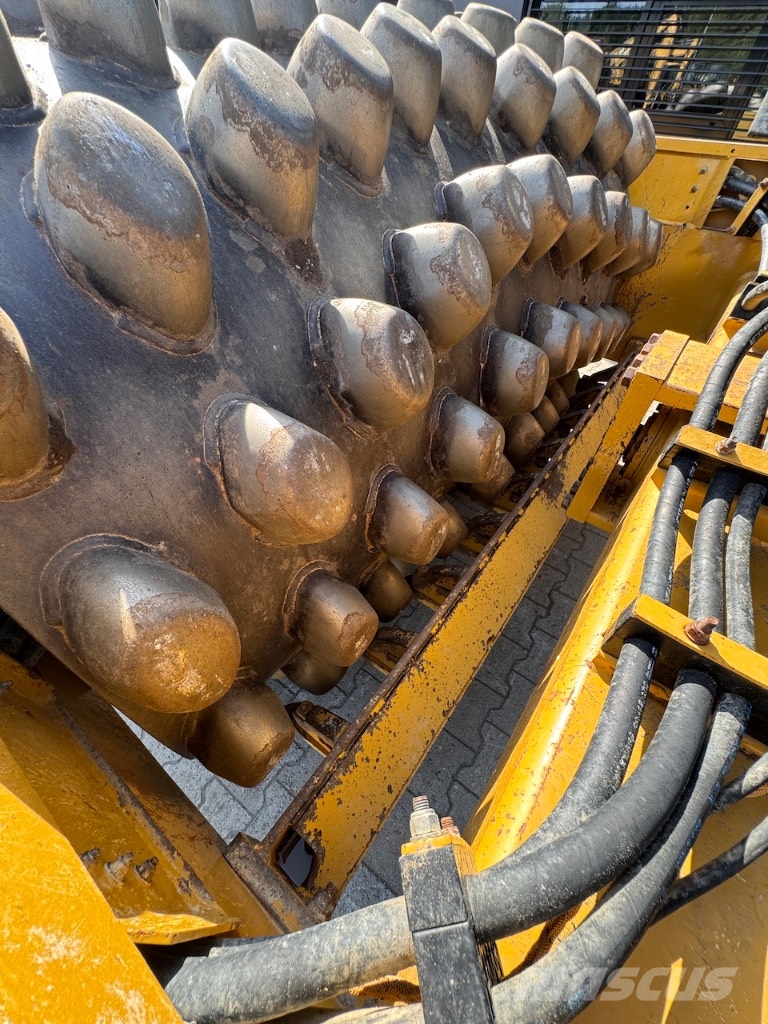CAT CP68B Erdbauwalzen