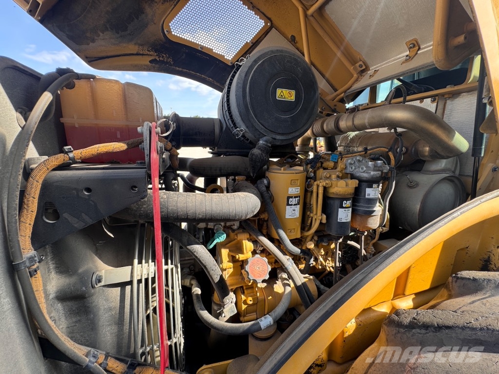 CAT CP68B Erdbauwalzen