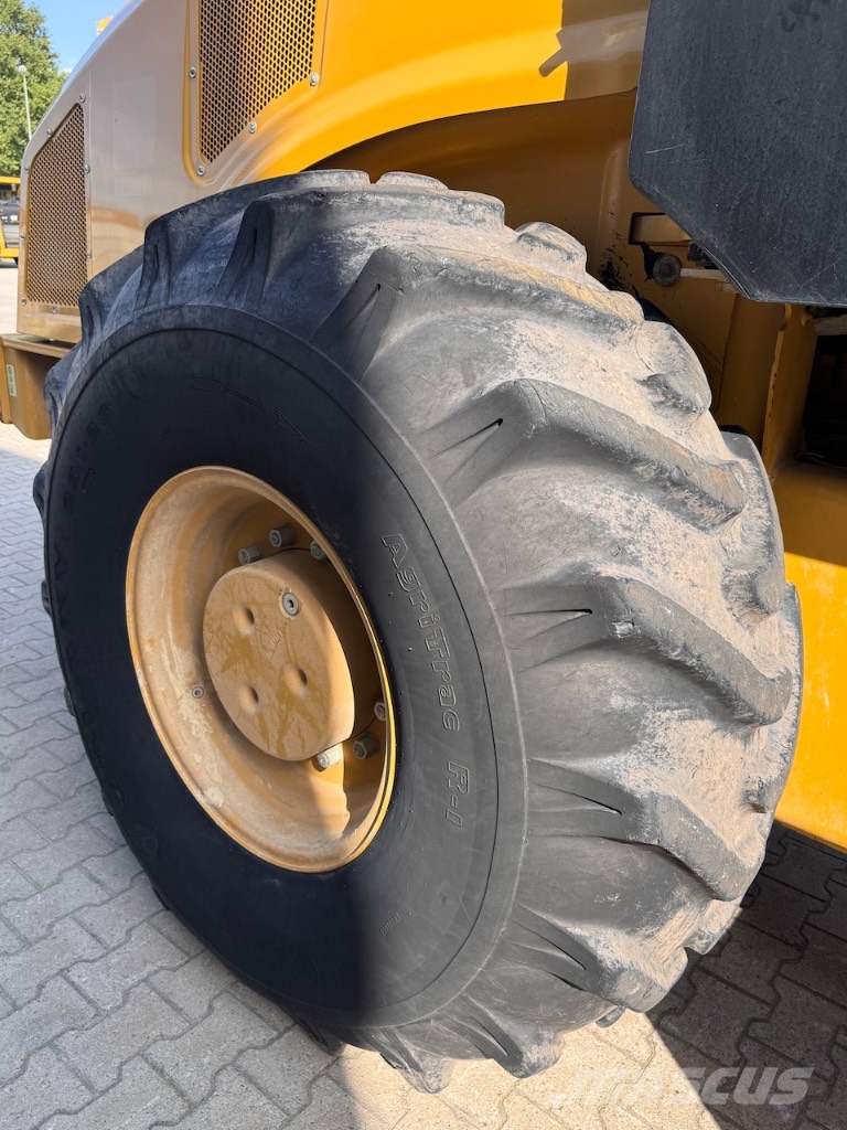 CAT CP68B Erdbauwalzen