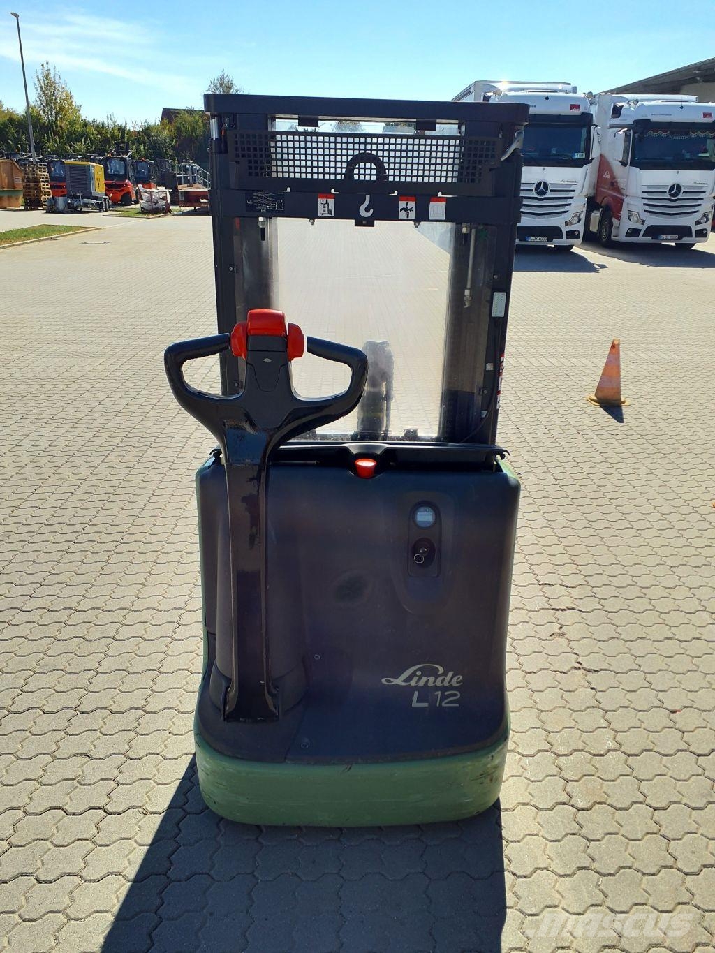 Linde L12i Samopogonski ručni viličari