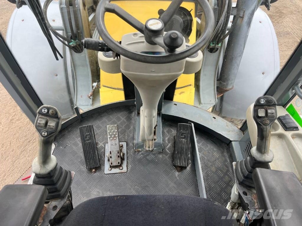 Lännen 8600 E Grävlastare