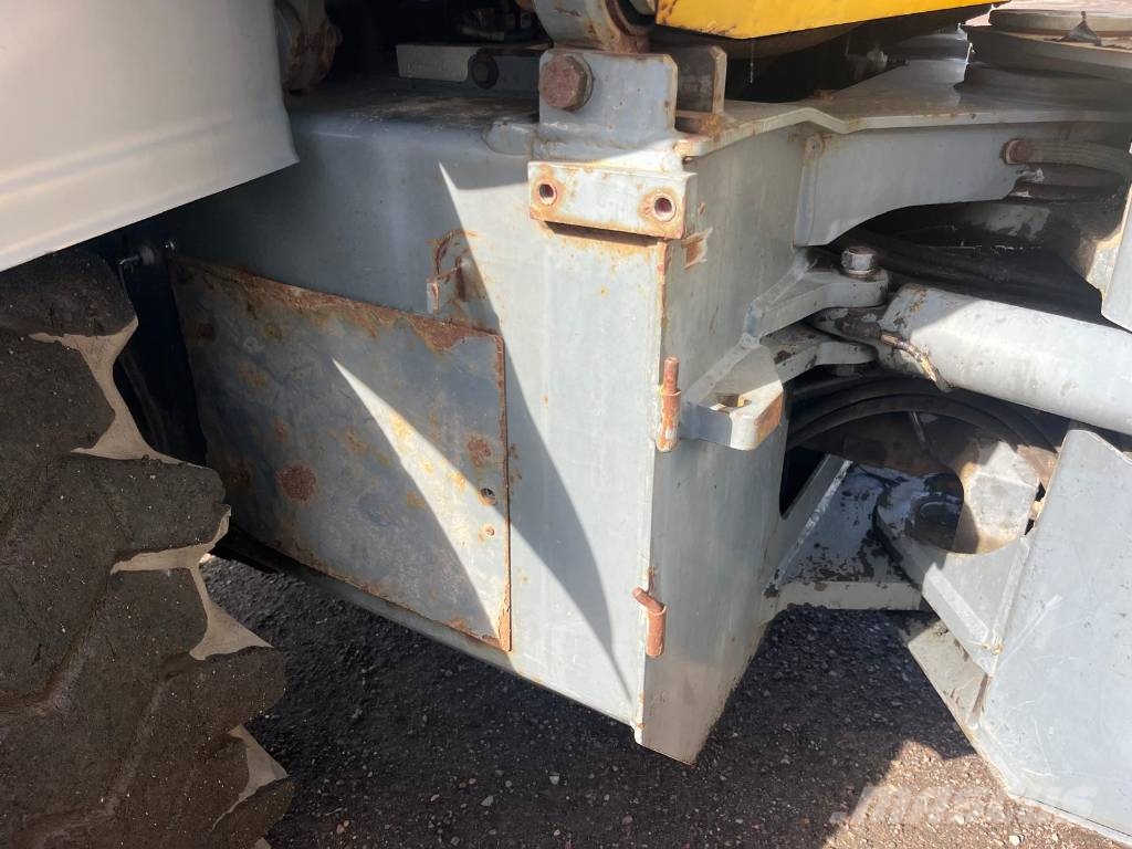 Lännen 8600 E Grävlastare