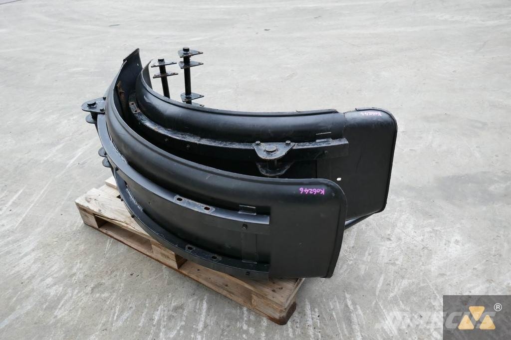 CAT 140M Front fender set Transport - drugo