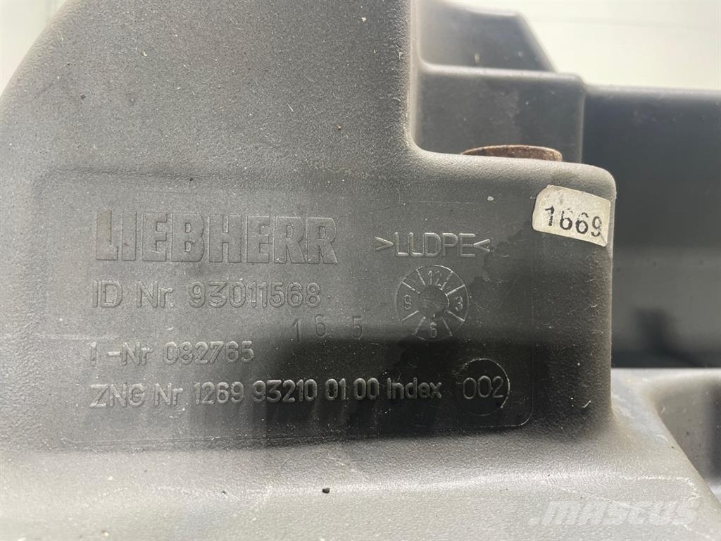 Liebherr L538-93011568-Fuel tank/Kraftstofftank Chassis