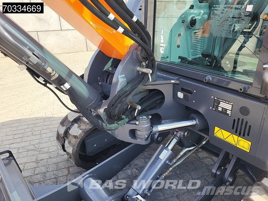 Develon DX55 R-7 A/C Mini bagri <7t