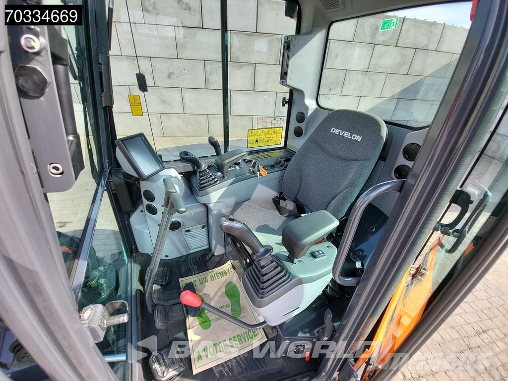 Develon DX55 R-7 A/C Mini bagri <7t