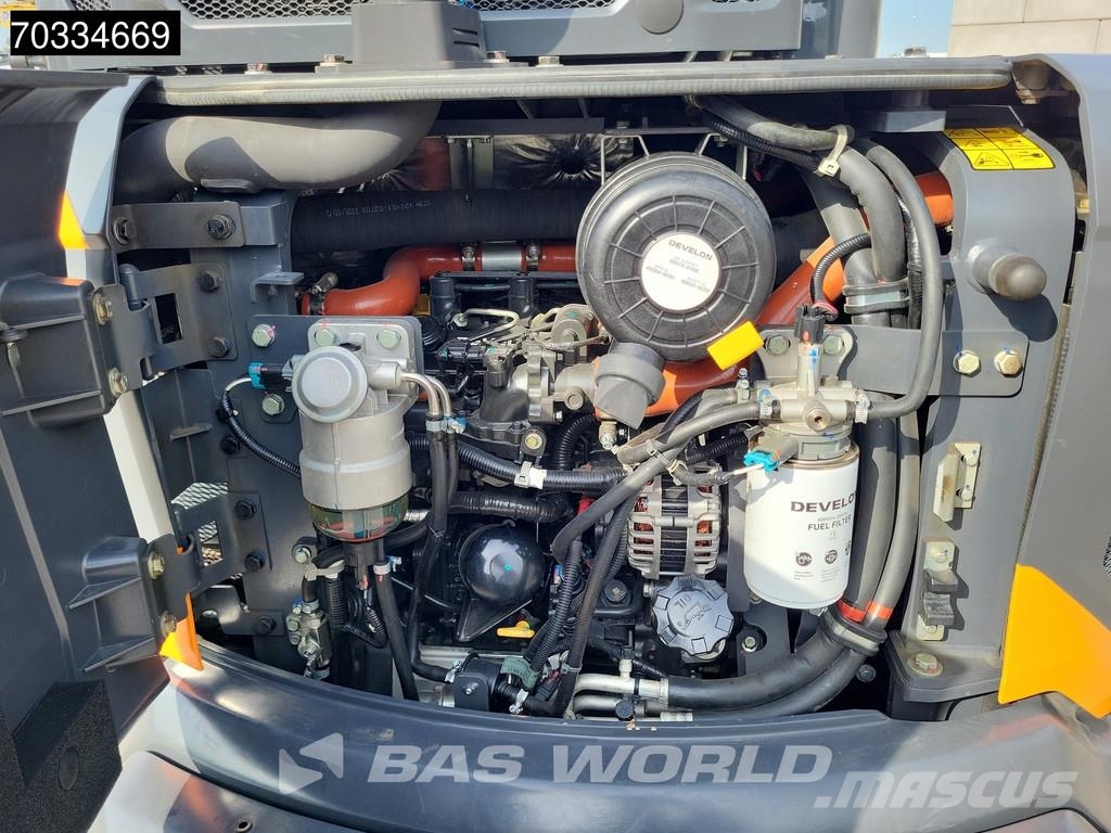 Develon DX55 R-7 A/C Mini bagri <7t