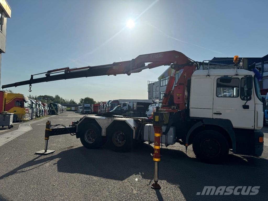 MAN 28.403 6X4 EURO 2 - FASSI F520XP + REMOTE CONTROL Cavalos mecânicos