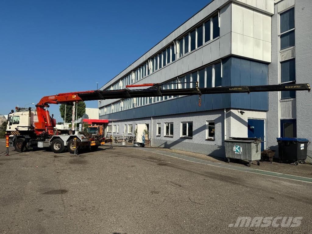 MAN 28.403 6X4 EURO 2 - FASSI F520XP + REMOTE CONTROL Cavalos mecânicos