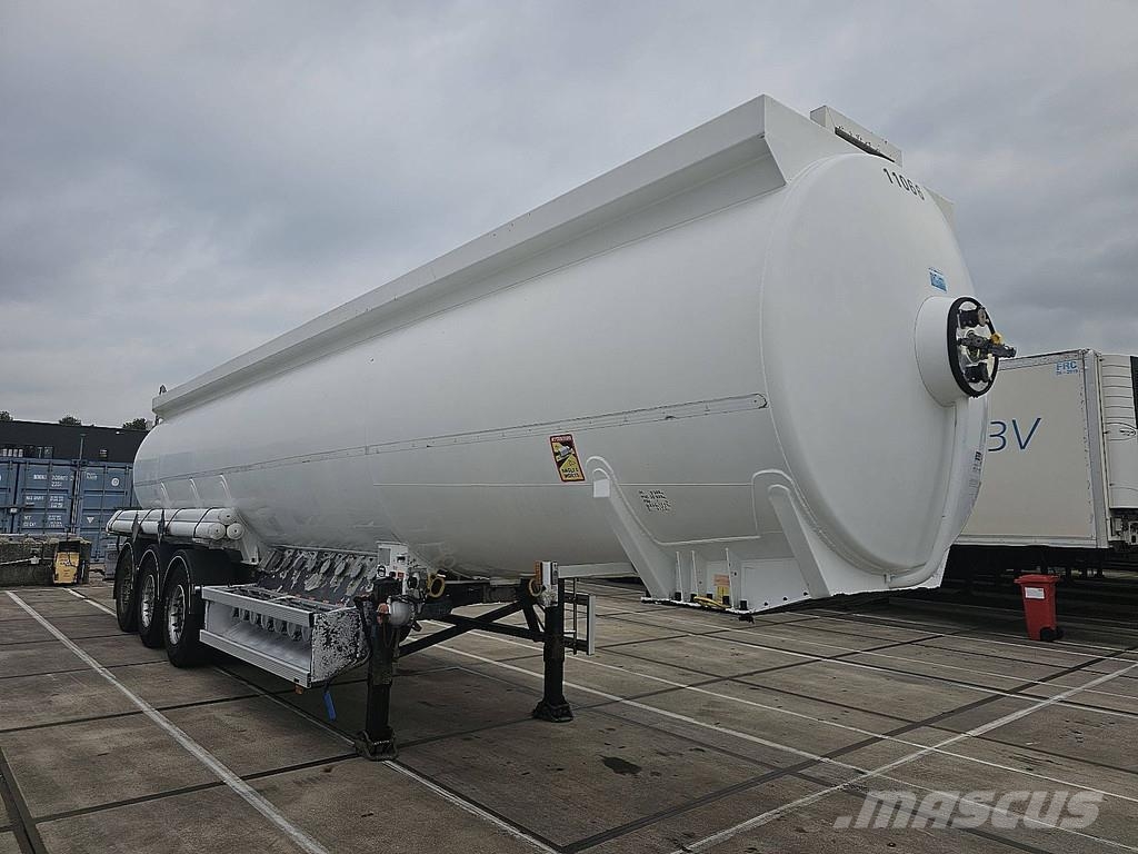 Magyar FUEL 8 COMP Semirremolques cisterna