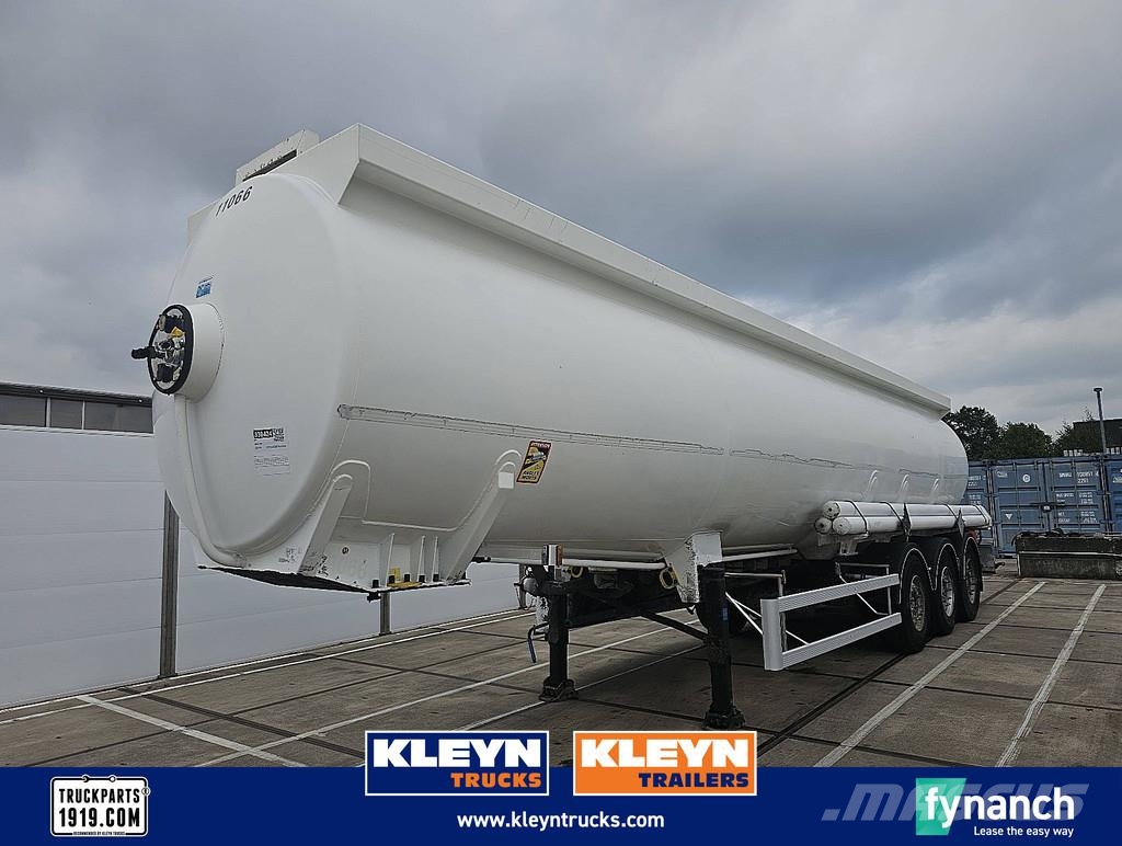 Magyar FUEL 8 COMP Semirremolques cisterna
