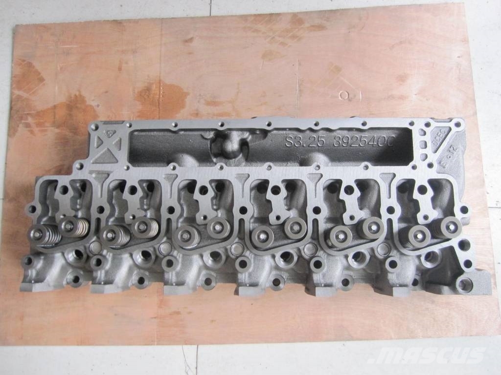 Cummins 6bt5.9 Cylinder Head Assy 3966454 3925400 3967431 Motorer