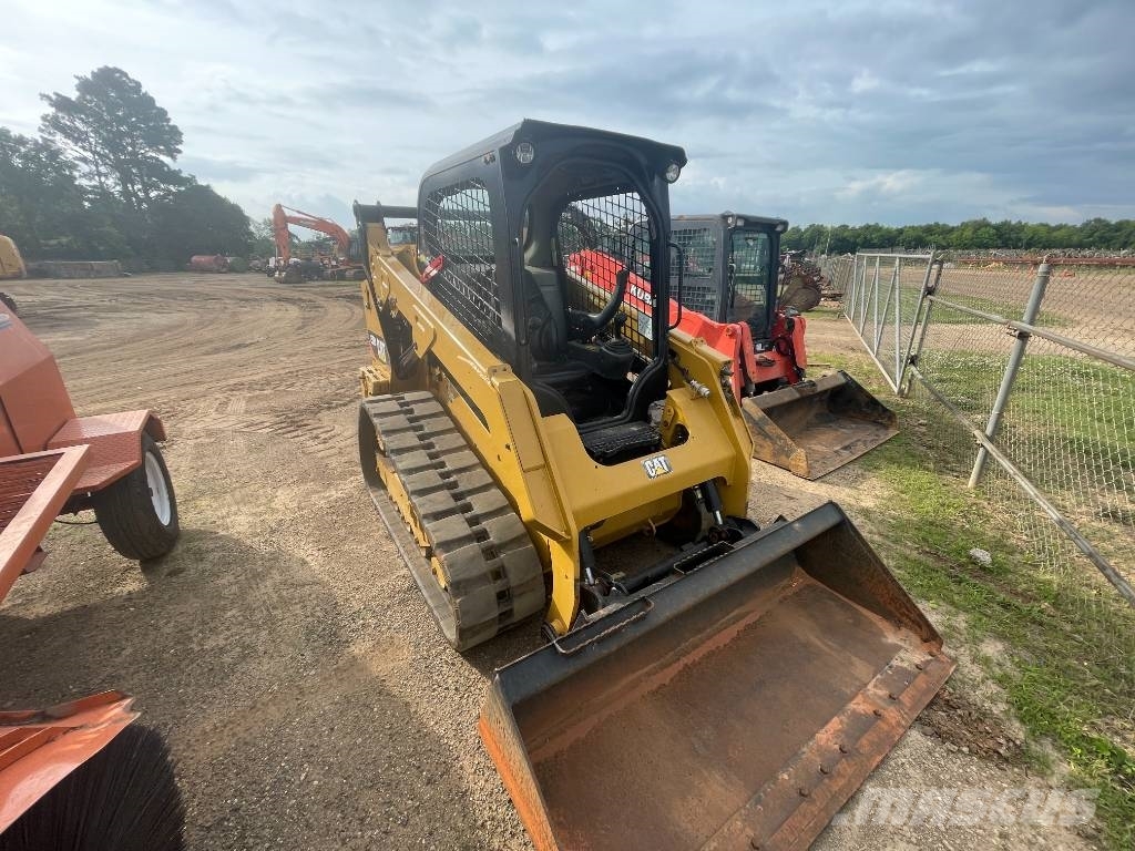 CAT 259 D لوادر انزلاقية التوجيه