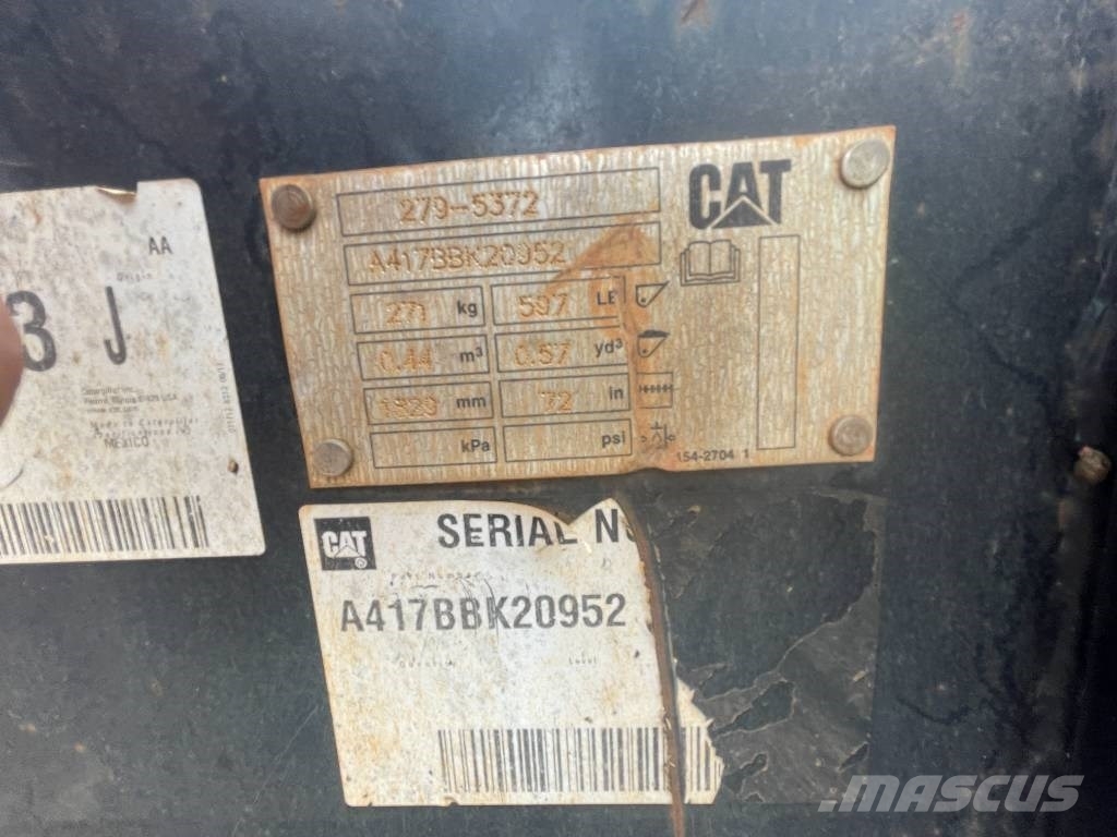 CAT 259 D لوادر انزلاقية التوجيه