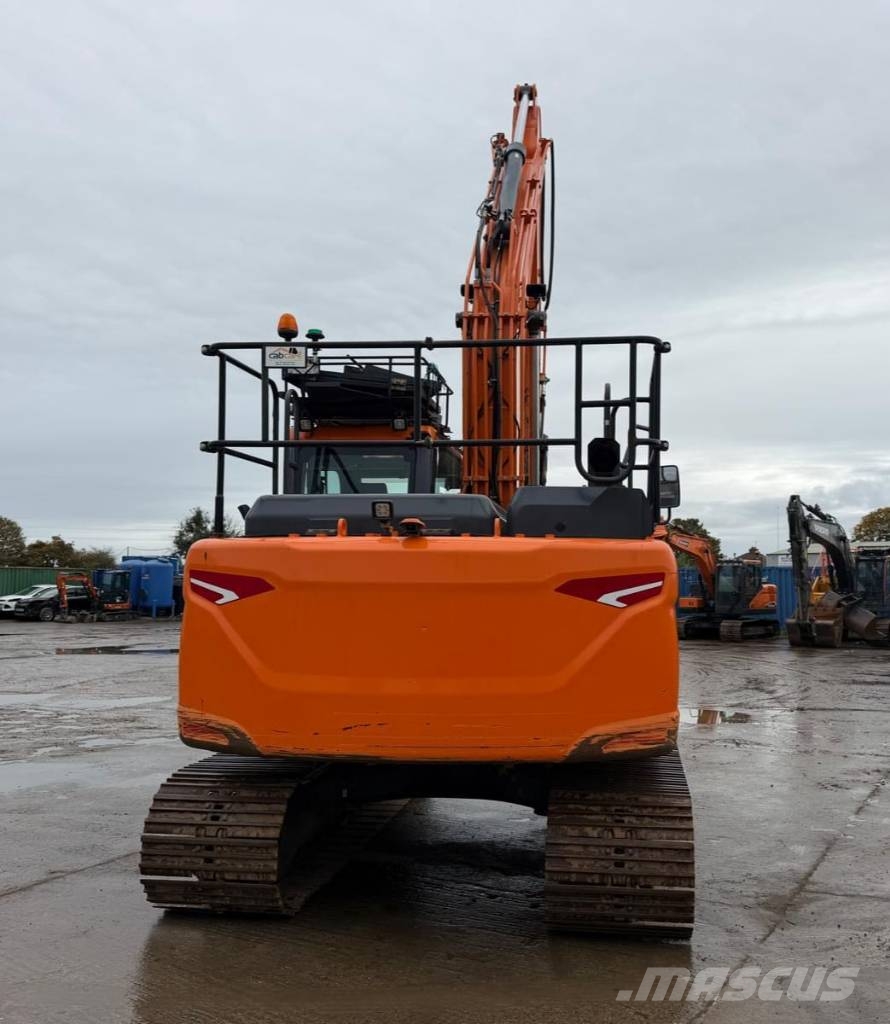 Doosan DX 140 LC Escavatori cingolati
