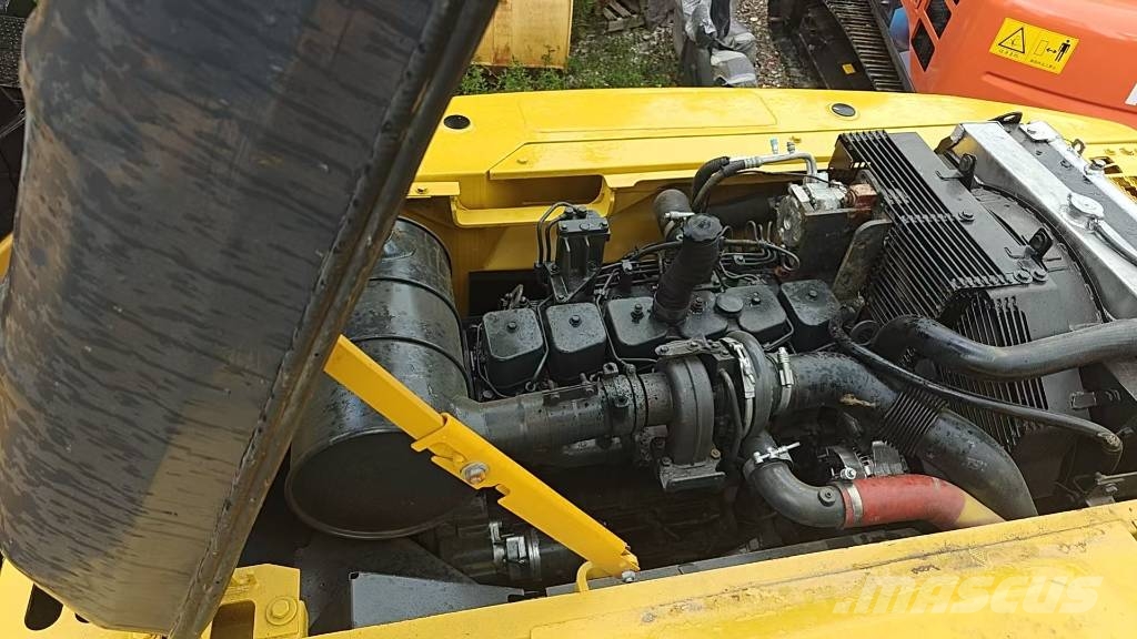 Komatsu PC 220 Kāpurķēžu ekskavatori