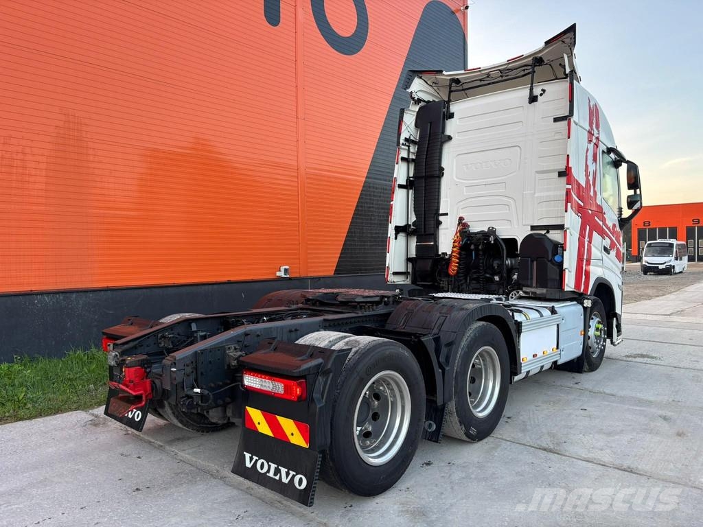 Volvo FH500 6x4 TANDEM LIFT / 75T GCW Tegljači