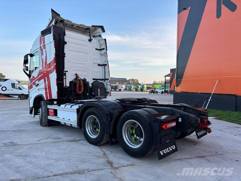 Volvo FH500 6x4 TANDEM LIFT / 75T GCW Tegljači
