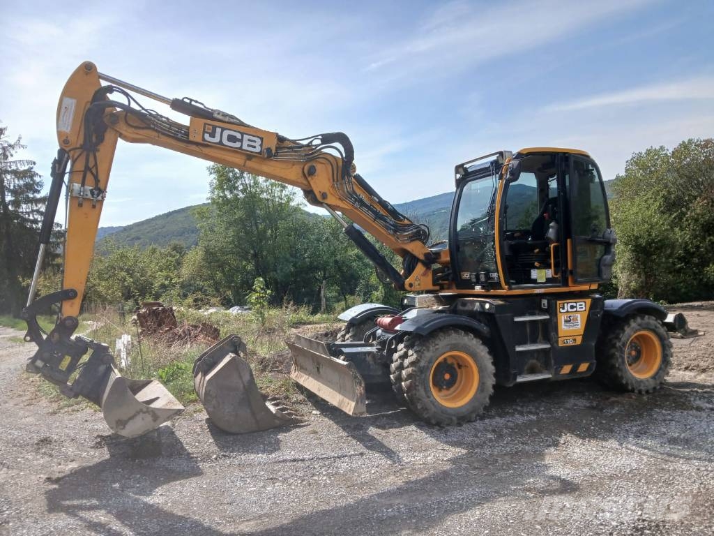 JCB Hydradig حفارات بعجل