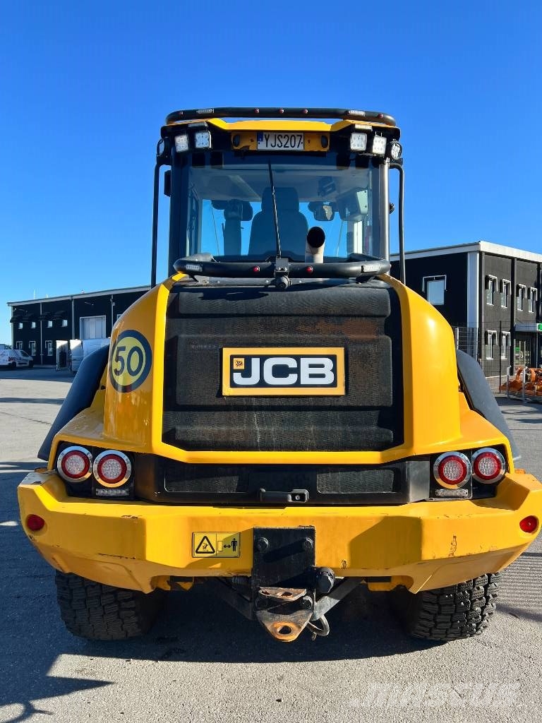 JCB 413 K T4F Pale gommate