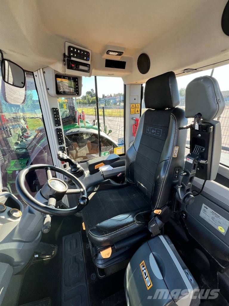 JCB 413 K T4F Pale gommate