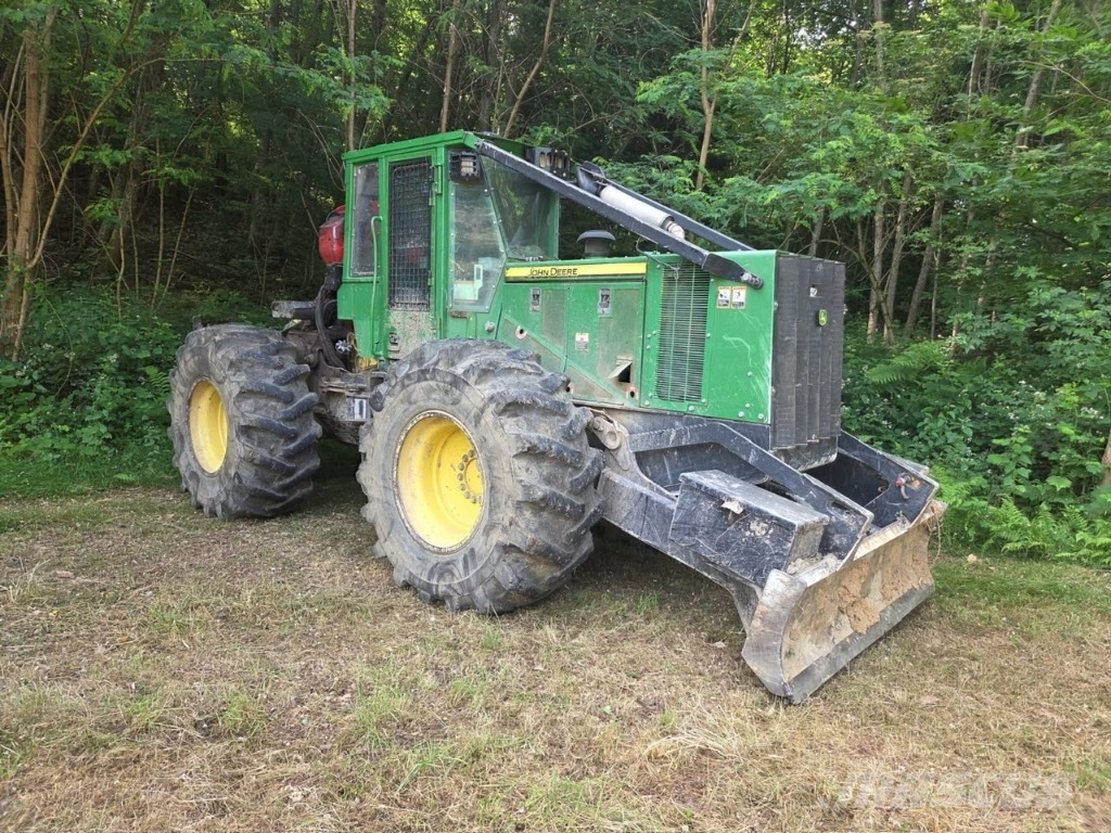 John Deere 540 H Трельовочні трактора