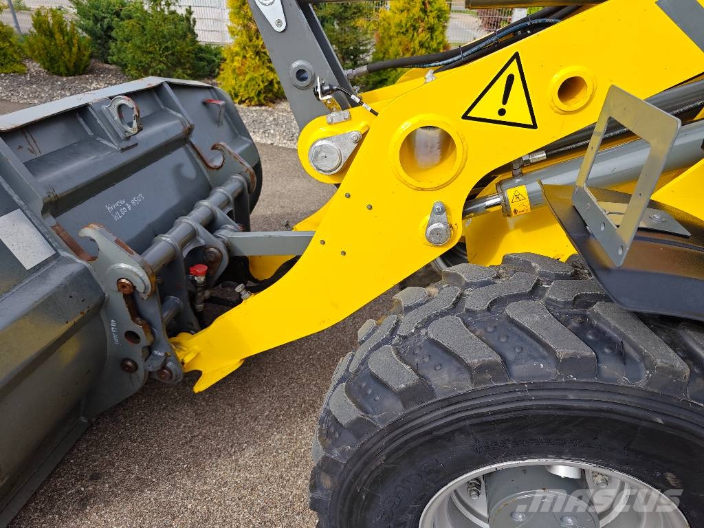 Wacker Neuson WL 60 Kolesové nakladače