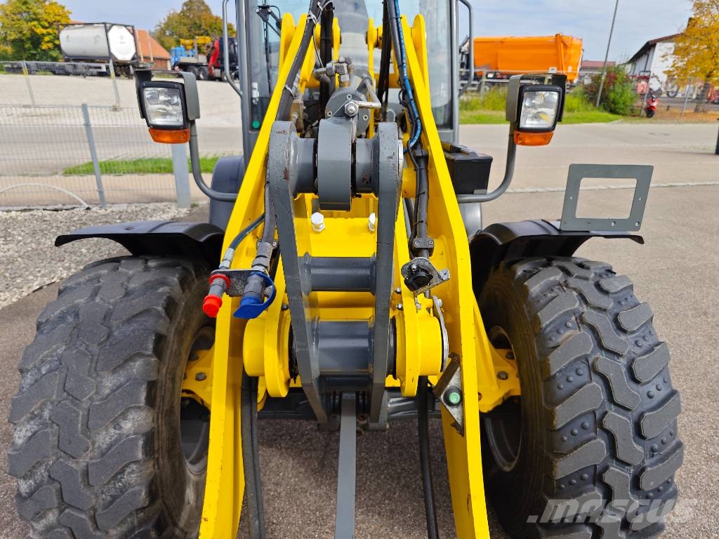 Wacker Neuson WL 60 Kolesové nakladače