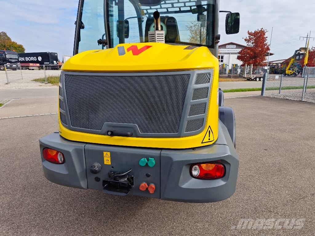 Wacker Neuson WL 60 Kolesové nakladače