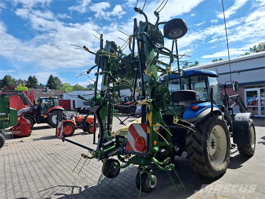 Krone VENDRO 900 مكابس وميبسات التبن