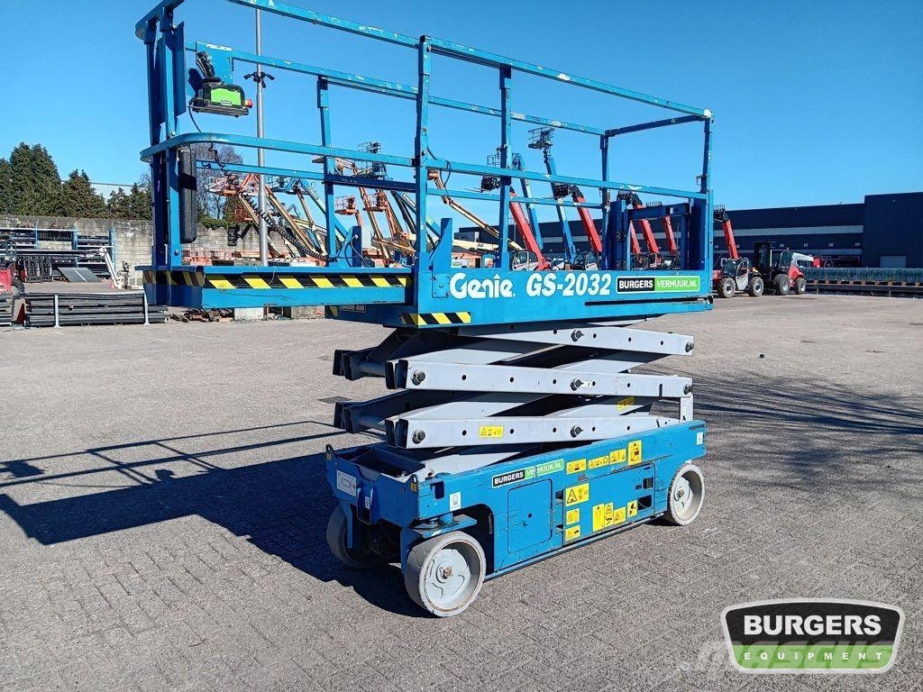 Genie GS2032 Scissor lifts