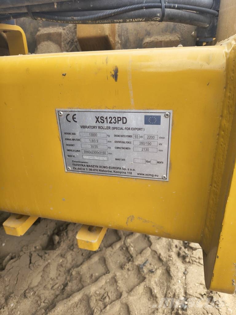XCMG XS123PD Tek tamburlu silindirler