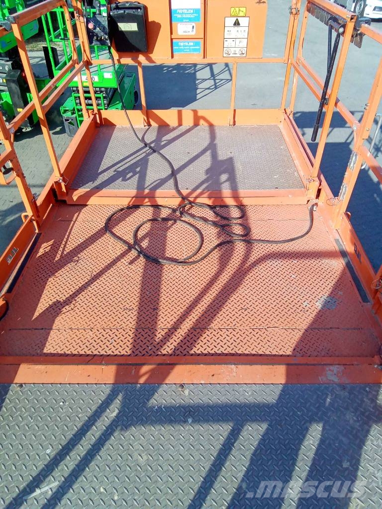 JLG 430 LRT Sakselifter