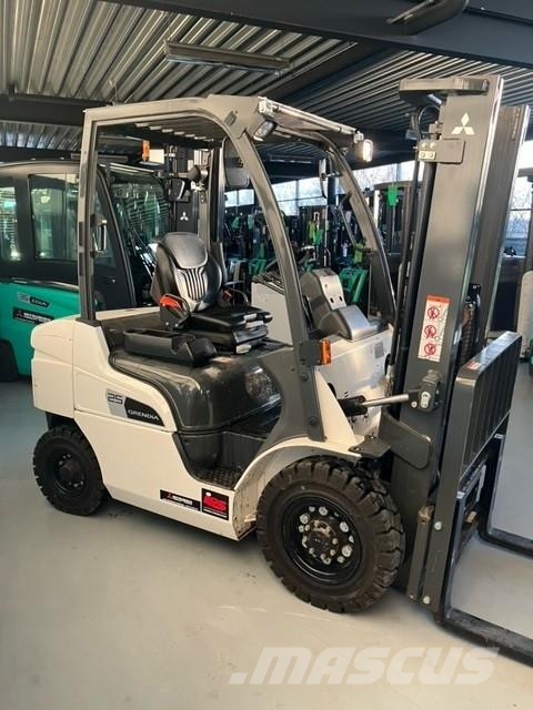 Mitsubishi FD25N3 Dieselmotviktstruckar