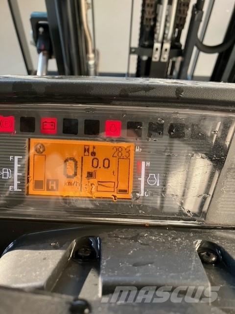 Mitsubishi FD25N3 Diesel forklifts