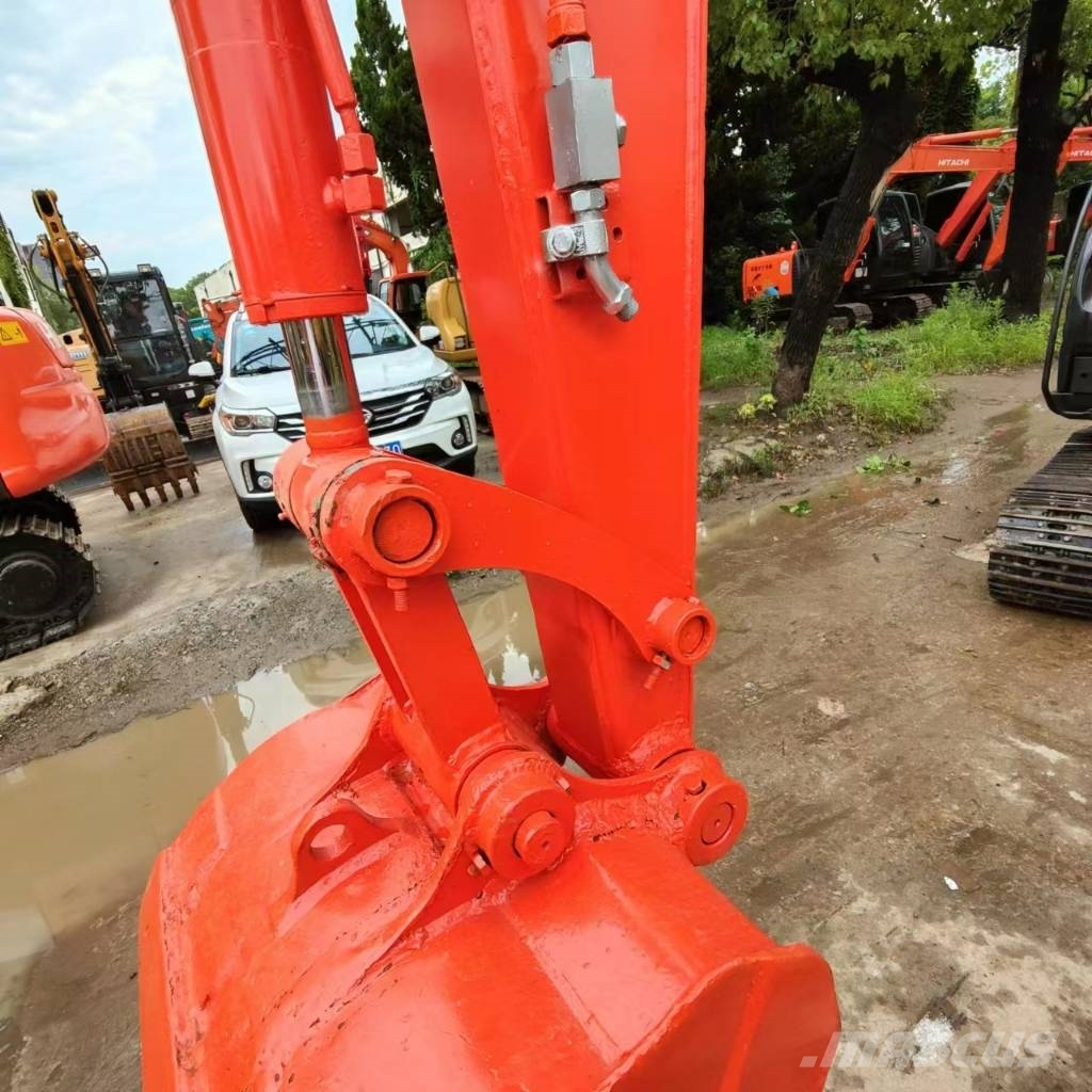 Hitachi ZX 60 Mini bageri <7t