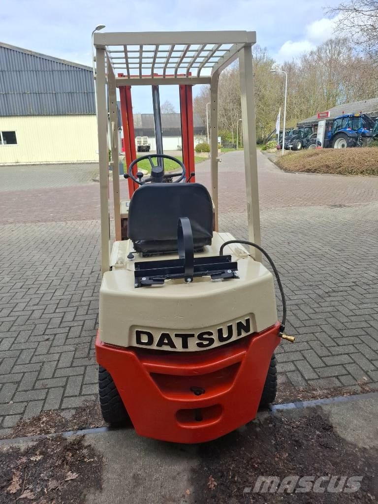 Datsun Nissan F01-A14U Heftruck Газовые погрузчики