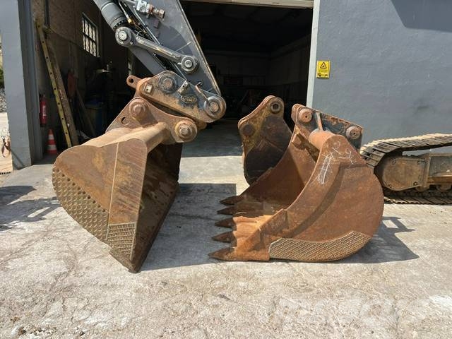 Volvo EC 250 EL Rupsgraafmachines