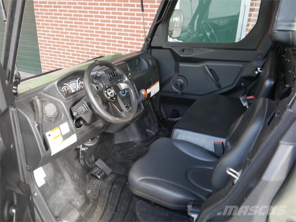 Kioti K9 Allrad UTV LoF Traktoren