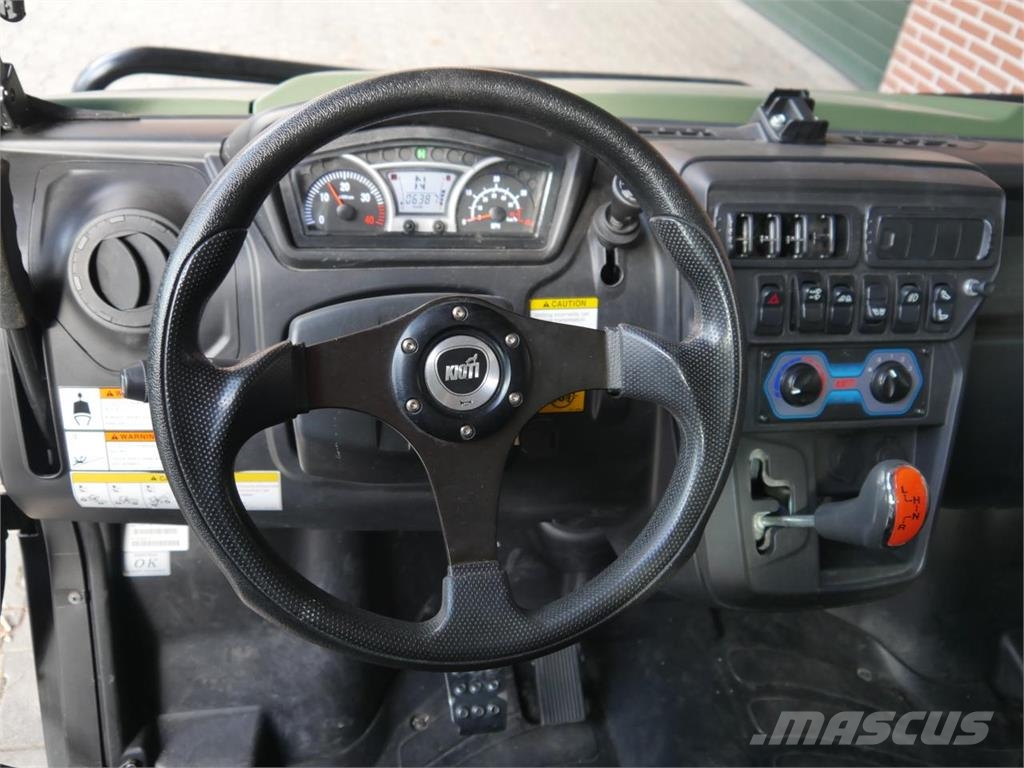 Kioti K9 Allrad UTV LoF Traktoren