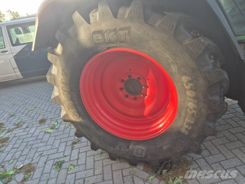 Fendt 716 Vario トラクター