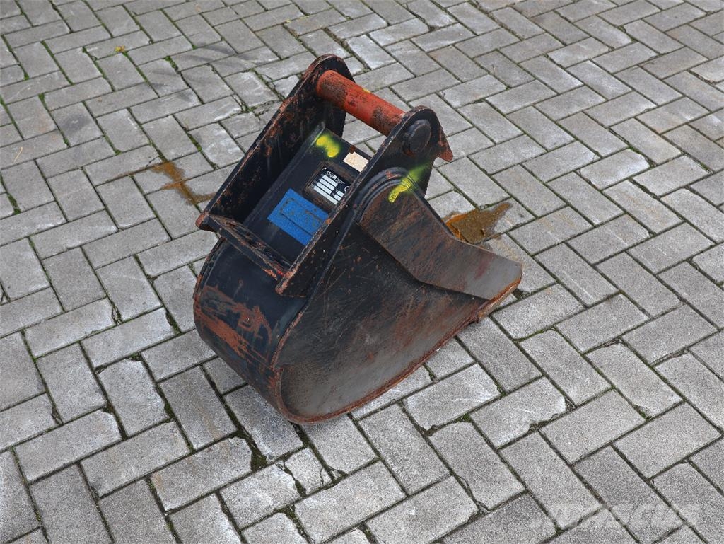  TIEFLÖFFEL 300 MM BREIT, Excavator