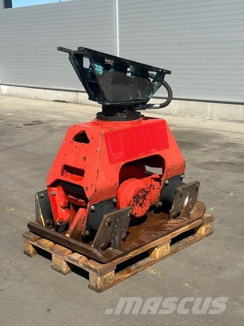 CAT 316/318/320 rotary vibratory compactor جرافات عكسية
